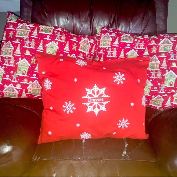 Custom made pillows - Picture 1 of 1